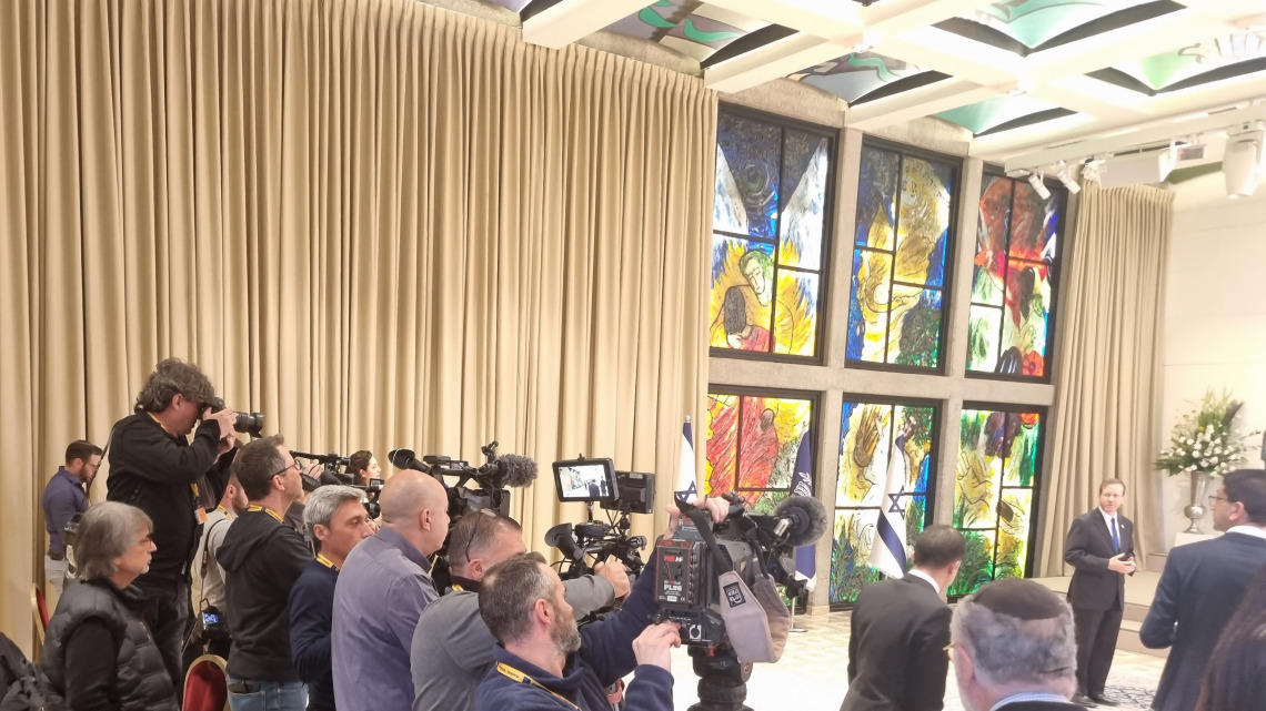 PRESS